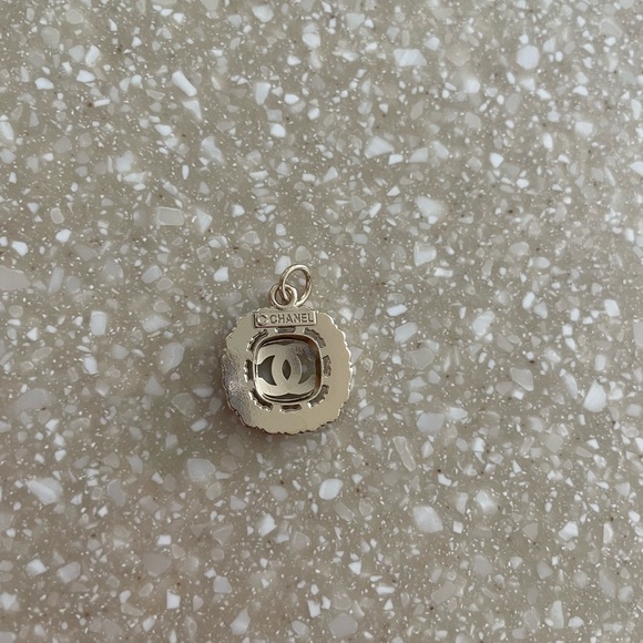 Pendant - Picture 3 of 4
